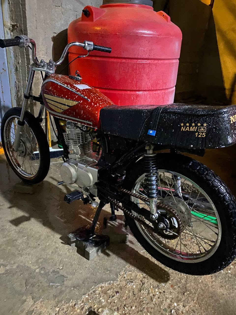 دراجه ايراني نل بيع نامه امس عمرتها شاصيها جديد محرك جديد المنطقة البصره مناوي لجم رقم هاتف ***********
السعر 750 بيها مجال
