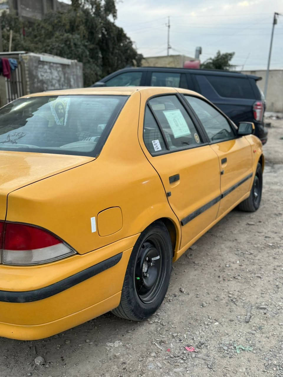 سلام عليكم سمند لبيع موديل 11 رقم بغداد جاهزه من كلشي سعر 32 وبيه مجال مكان سيارة شع  ***********
