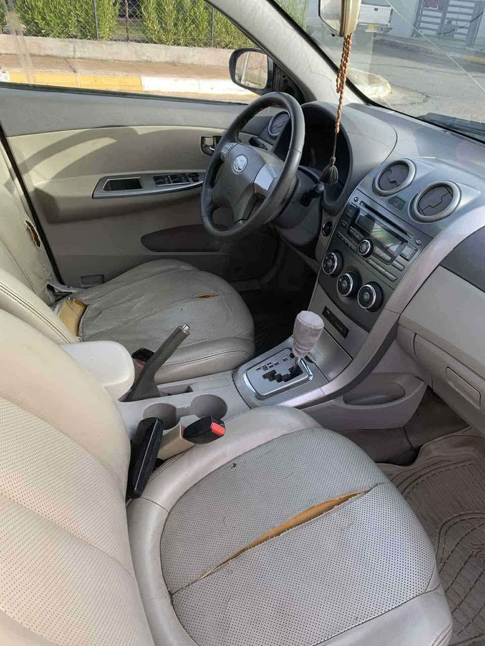 بیوایدی ٢٠١٣
مەکینەو گیر بەشەر کرۆلا
ئاوئنە ئیشارەت 
ئاوینە کارەبا
سلاید
مەکینە ١٦
تەبرید سارد گەرم 
سەنەوی کارتۆنی
بەسمەیە
گیر عادیو تۆماتیک
جوار تایەی تازە 
بئ تەقەو رەقە

***********
وەتس ئەپ 
ڤایبەر
دەربەندیخان
٣٣ معامەلەیەکی کەم دار بنديهكان, السليمانية
