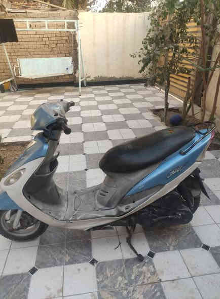 سلام عليكم ماكس منغولي مفتوحة مرة وحدة ولفات تشتغل هندر عوزها باتري السعر 450 الف مكاني الرميثة ***********
