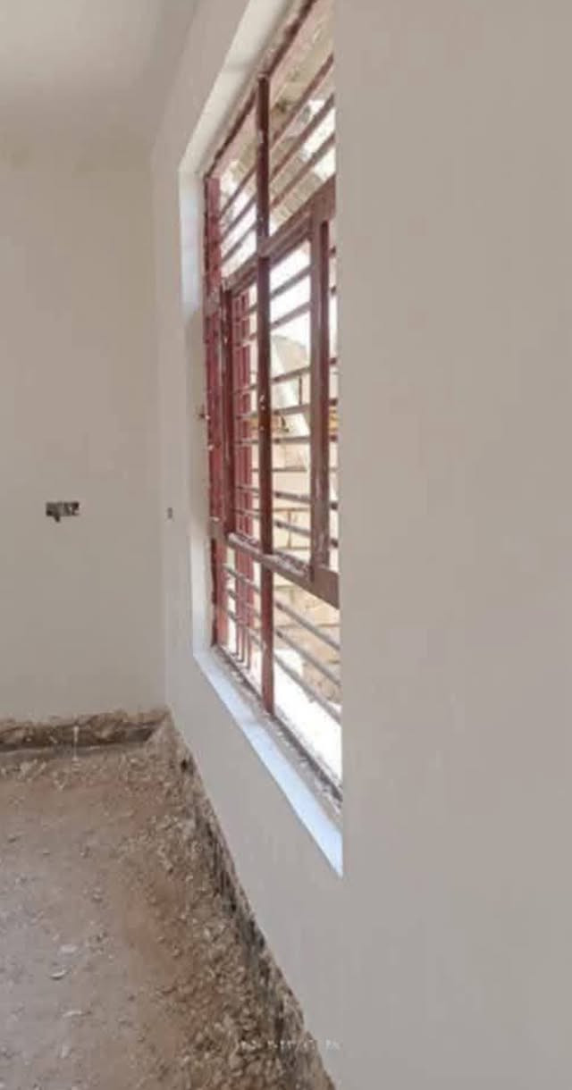 كادر لبخ علمتر اسود وابيض درجى اولى استلام مهندس من السماوه متواجد بلناصريه ***********
