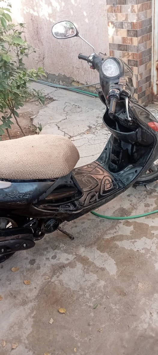 دراجه اكزز للبيع جاهزة وشغالة السعر ٢٧٥ الف 
الإتصال ***********
***********
