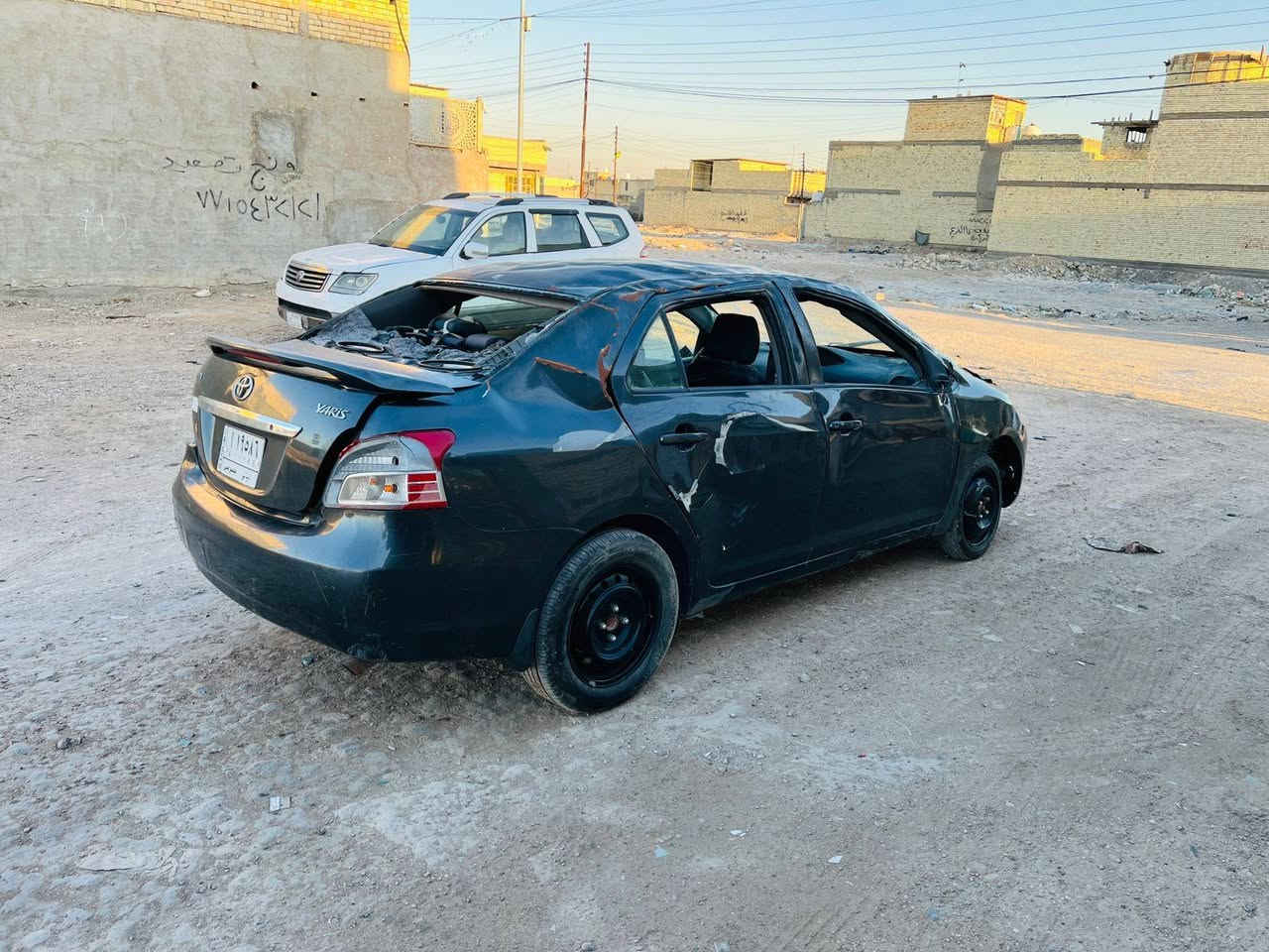 سلام عليكم للبيع تيوتا يارس موديل 2009رقم ديالى مشروع وطني تحويل مباشر سنويه لل29 اخوان سيارة تعرضت لحادث جفيه كما موضحه بلصور ابيع على وضعهه سياره شغاله وتمشي تبريد شغال كير مكينه شواصي ايرباكات مكفوله  مواصفات معروفه مكان السياره بغداد 
سعر مناسب 38$
الاستفسار ***********
