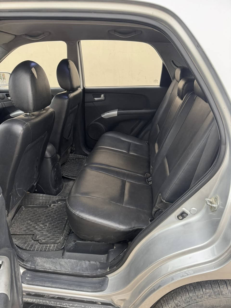 كيا سبورتج ٢٠١٠ 
محرك ٢٠٠٠
رقم صلاح الدين مجدد وبأسمي
البونيد  بي رش والباقي مكفول 
كير ومكينه شرط بلادي ما مفتوح
كشنات جلد 
تدفئه كشنات 
كاميرا خلفيه
السعر  114 $
مكاني تكريت 
***********
