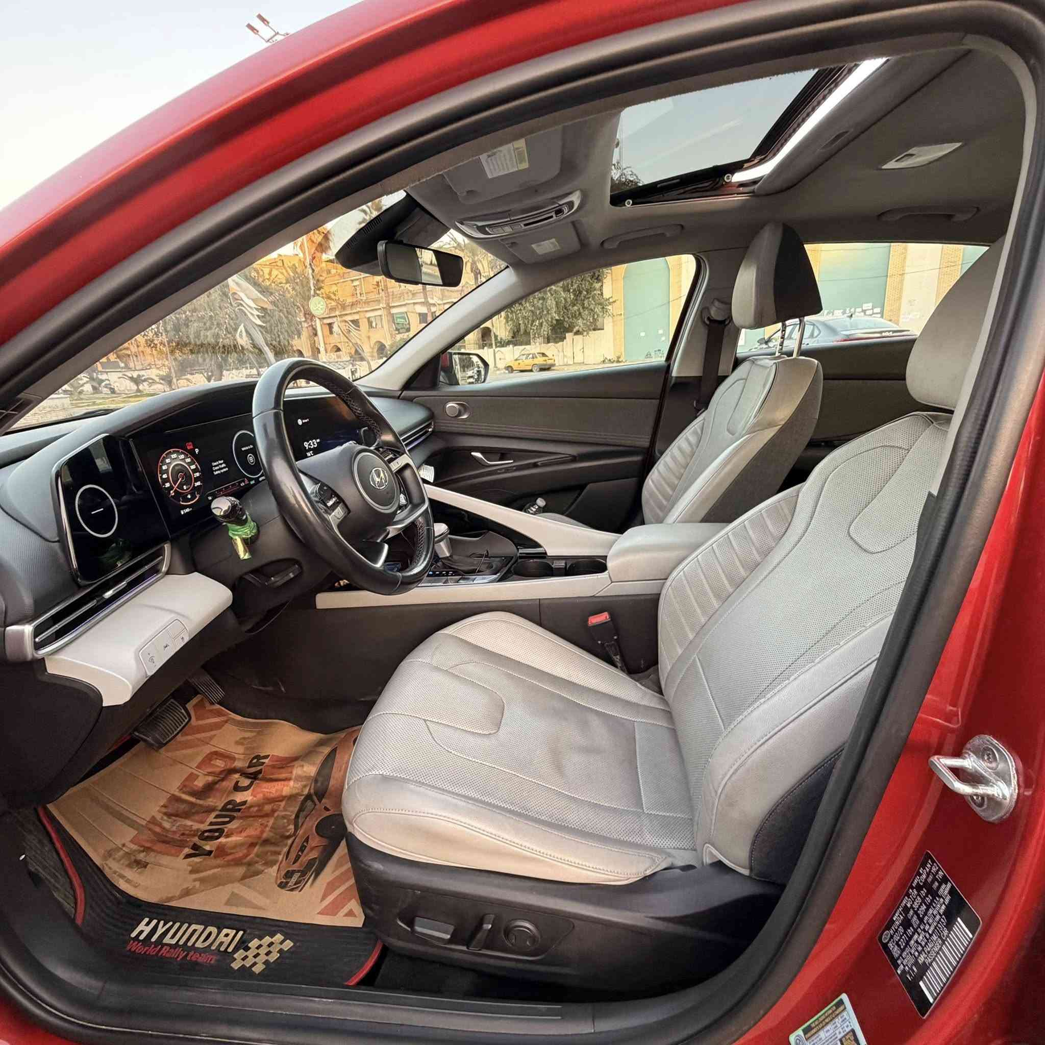 السلام عليكم الانترا 2021 أمريكيه محرك 2000 دوش جاملغ. خلفي وشويه بقبق الجنطه بجم كبس السياره لمتد واحد على واحد فول موصفات ماشيه ٦٨ الف حقيقي رقم بغداد السعر 152 السياره  مكانه الاعظميه ***********
