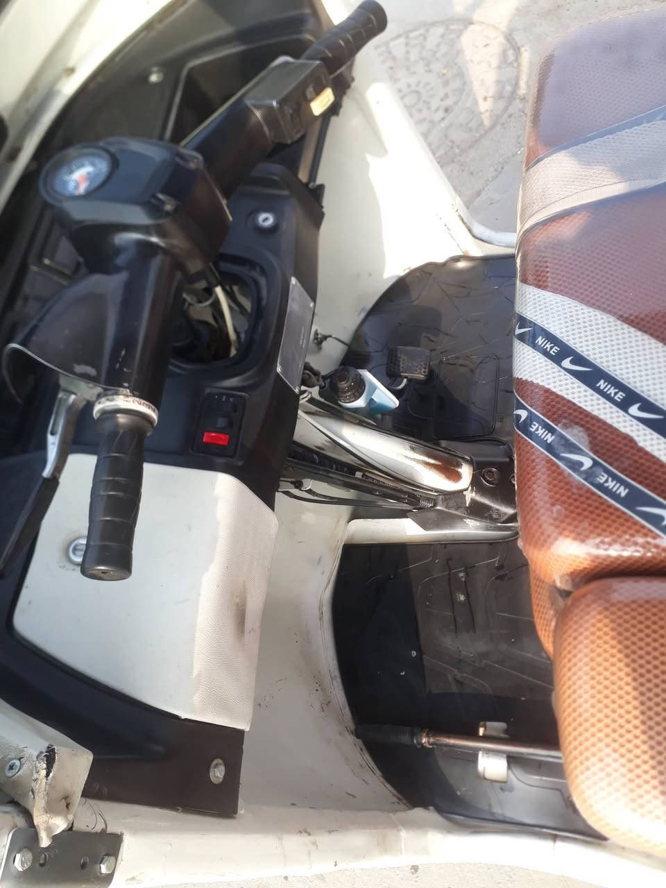 سلام عليكم تكتك للبيع موديل 21
تكتك كلشي مابيهه فقط نقصهه بوربرينات

اوراق مورقم خوان اوراق اصوليه. سعرهه 4 قفل


**إذا كنت صاحب هذا الإعلان وتريد حذفه لأي سبب، رجاءا أرسل رسالة إلى الدعم الفني**