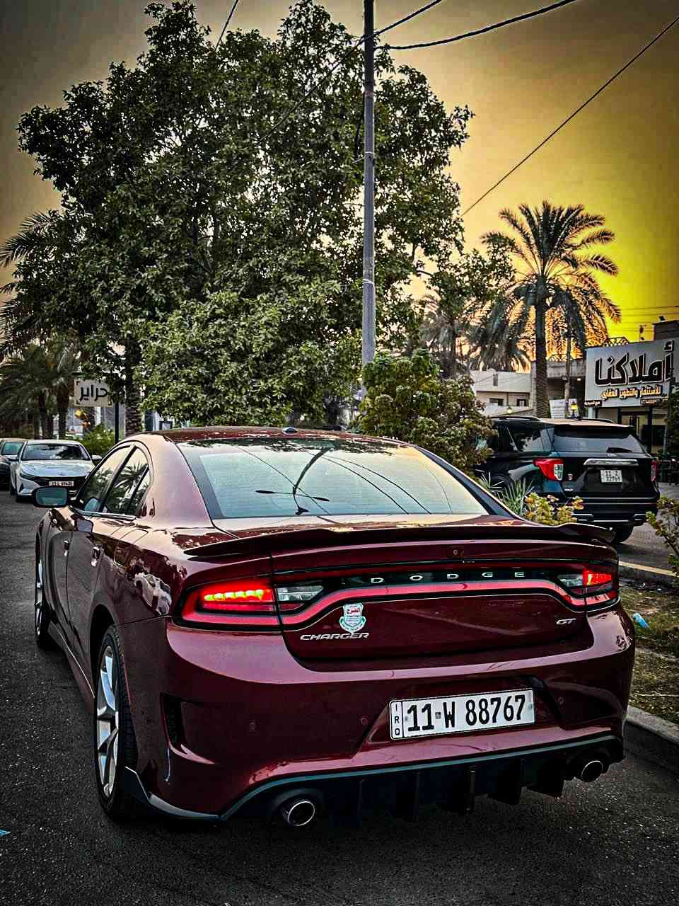 السلام عليكم للبيع جارجر gt خليجية بدون صبغ وكالة هارلم موديل ٢٠٢١ 
ماشية 42 الف 
المحرك:- 3600 /6 سلندر 
المواصفات 
فتحة سقف
مصابيح امامية زينون
داخل جلد احمر 
شفتات ستيرن 
كشافات الضباب زينون
المصابيح الامامية مع Led
حساسات
شاشة كبيرة مع نظام ملاحة نفكيشن gps 
سيستم صوت الپاين 
ويل قياس 20 
تشغيل عن بعد 
ستيرن كهربائي
محدد سرعة
تلفون بلوتوث
كاميرا خلفية
مرايا متحسسة للاضائة العالية 
دخول ذكي بصمة 
العنوان بغداد / للاستفسار *********** 
السعر 30500$وبي مجال للشراي
