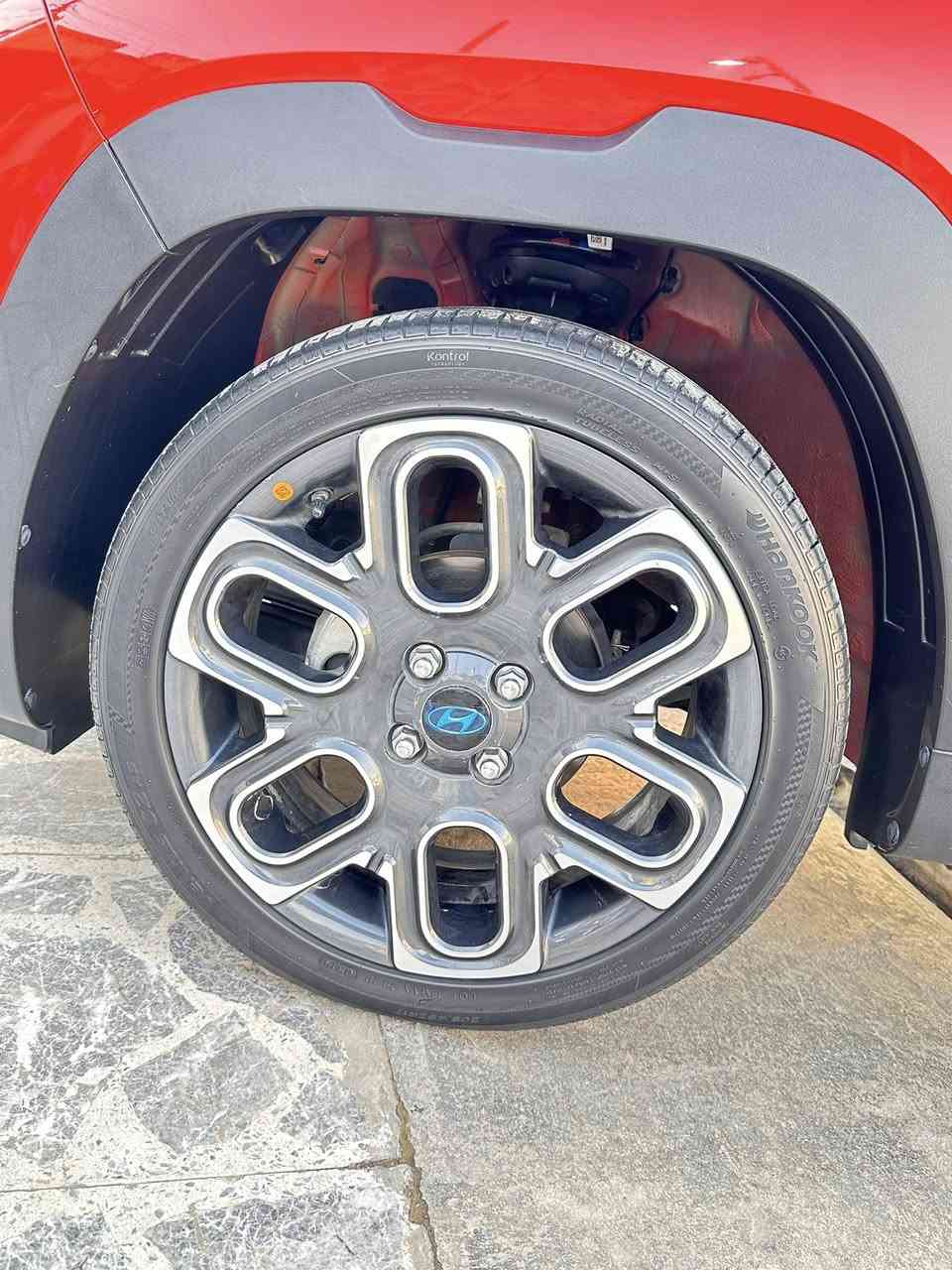 السلام عليكم
هونداي كاسبر موديل ٢٠٢٣ خليجية ليس كوريه ضمان الشركه الدوليه
ماشيه (٥ الاف كيلو فقط)
السياره جديده بحاله الوكاله 
رقم بغداد باسمي 
مواصفات السياره
فتحه
رادار امامي وخلفي 
حساسات
كشنات جلد ومخمل
مري شفط
تحكمات 

مكاني البنوك
سعر السياره (١٢٠ ورقه)
***********
