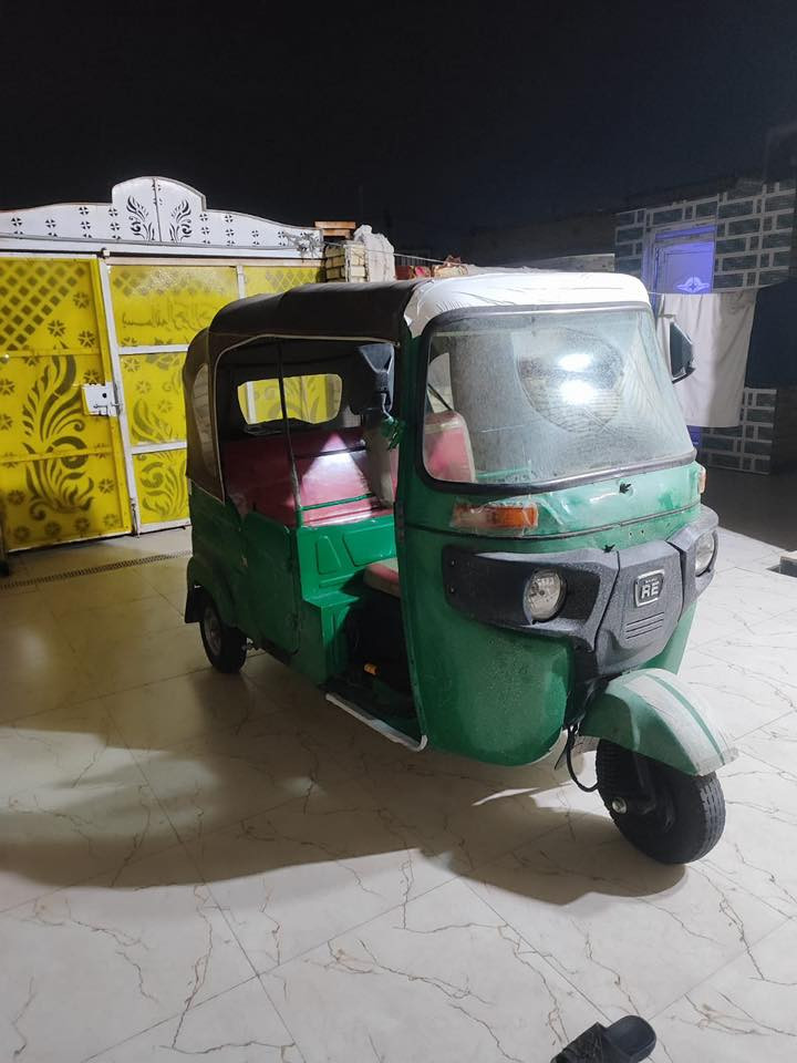 سلا عليكم تكتك البيع موديل 21 شهر 12 رقم  بيهه لغد محرك مفتوح السعر 7 وبيهه مجال ***********
