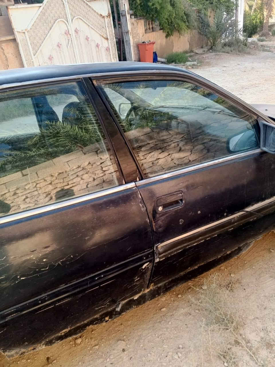 السلام عليكم للبيع او مراوس
اوميكا 92 محرك 2000 جديد كير محرك اكسل بشرط 
السياره باسمي شغاله وتمشي وترايك وين متريد
السياره حلوه بس يرادلها ترتيب 
سعره 18وبيها مجال بسيط
للستفسار ***********
             ***********
