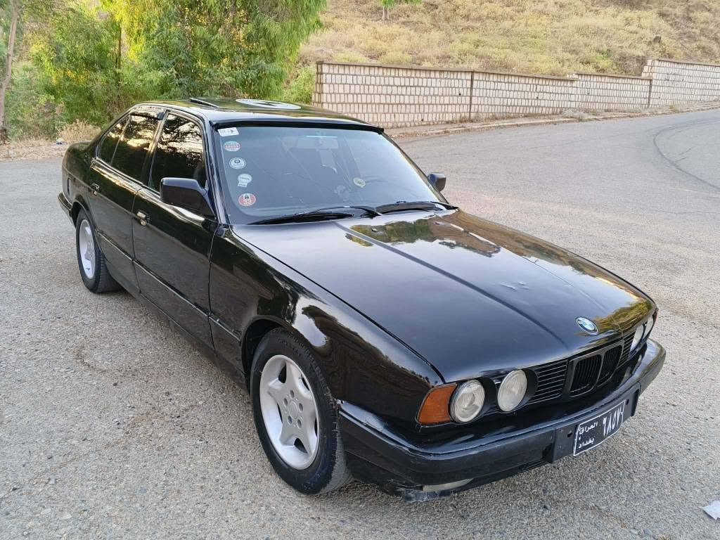 Bmw_e34.520i
مۆدیل 93
ئاڕم پلاستیک سلێمانی بەشەرت
گێرو مەکینەو سەرفو بوخاری بەشەرت 
دەعمو لێدرای نیە
پیشو پشتی توندو تۆڵ 
دەعامی بۆ دەعامی بەشەرتی سەت فیتەر 
سڵایت چوار جام کارەبا 
*********** أربيل, العراق
