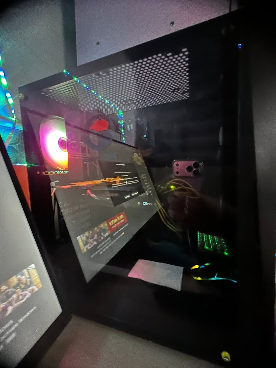 كيس للبيع فقط من دون شاشه أو مراوس  اكس بوكس سيريس إس الموصفات تحيه طيبه للجميع 

CPU INTEL XEON 2630 v2 6 CORE 12 THD
COOLER CPU BLACK COLERMASTER 
M. B INTEL XEON X79 F1 DDR3
RAM 8X2 16GB DDR3
GPU GTX 780TI 3GB ASUS DIRECTCU II
CASE XIGMATEK RGB X3FAN BLACK 
POWER 600W XIGMATEK 
SSD   سعر خاص تواصل***********واتساب
