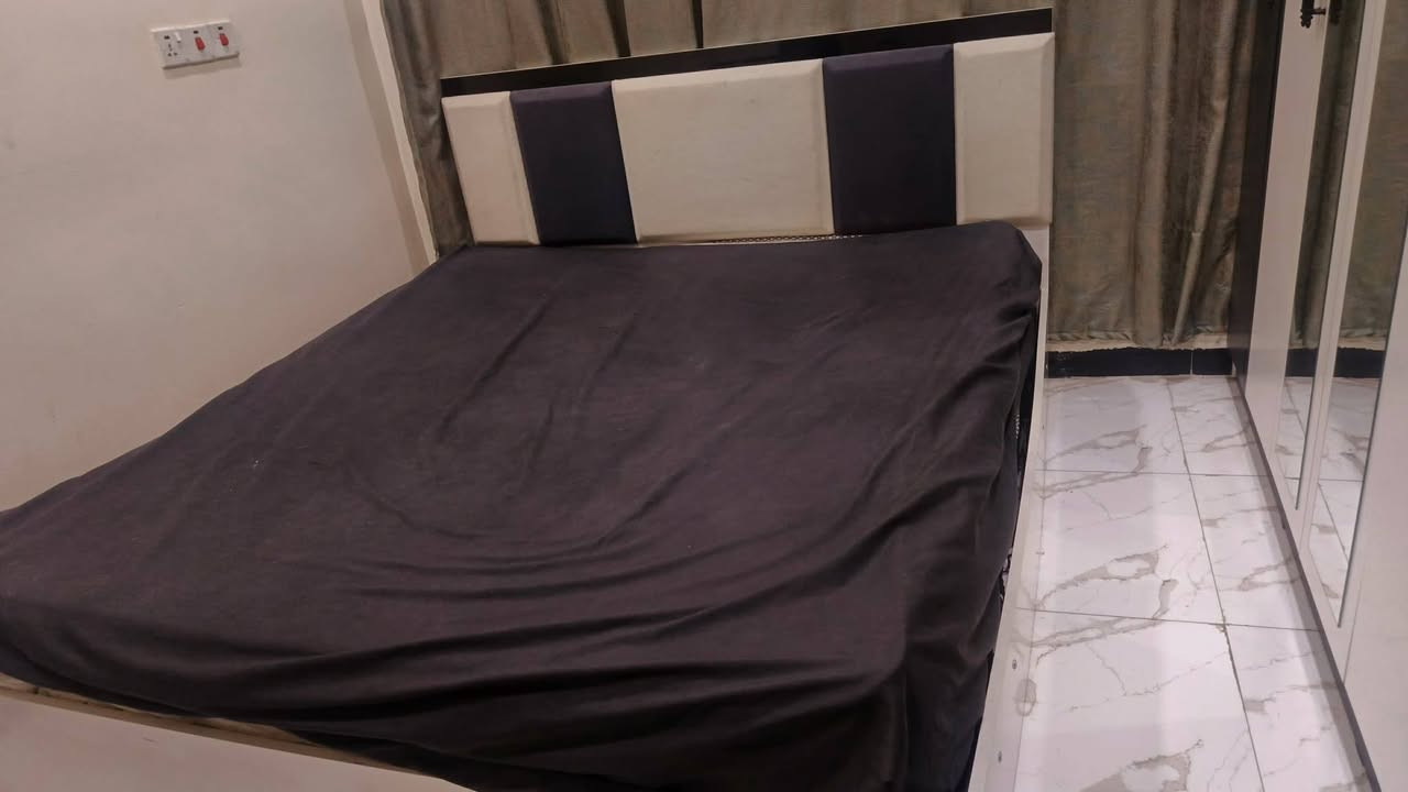 بغداد الكاظميه غرفه مع دوشك نقص بس كومدي واحد والباقي شخط مابيهه السعر 350


**إذا كنت صاحب هذا الإعلان وتريد حذفه لأي سبب، رجاءا أرسل رسالة إلى الدعم الفني**