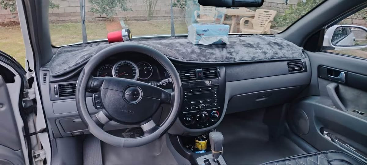 للبيع 
اوبتره 
موديل 2012
رقم بغداد دولي بسمي 
كلين بدون صبغ ولا شخوط 
ماشيه 100 حقيقي 
محرك كير شرط 
تخم تاير جديد 
صدر جديد 
كهربائيات كلها شغاله 
تبريد تدفيه كلها شغاله 
السياره جديده بمعنى الكلمه آحلا من آلصور مكان السيآره تكريت الأستفسار آتصل ع صاحبها 
***********
