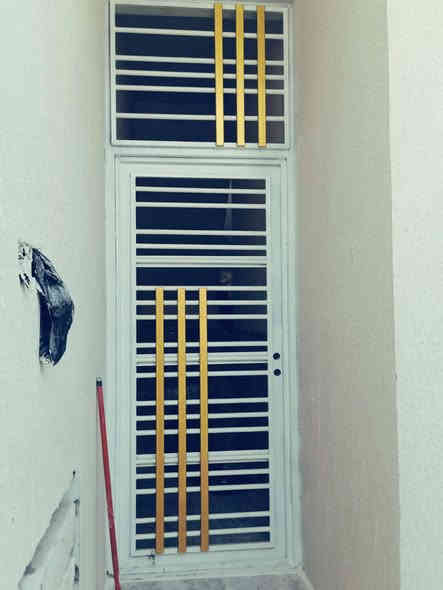 صبغ شبابيك سعر واحد 18 الف اتصل ع رقم ***********
