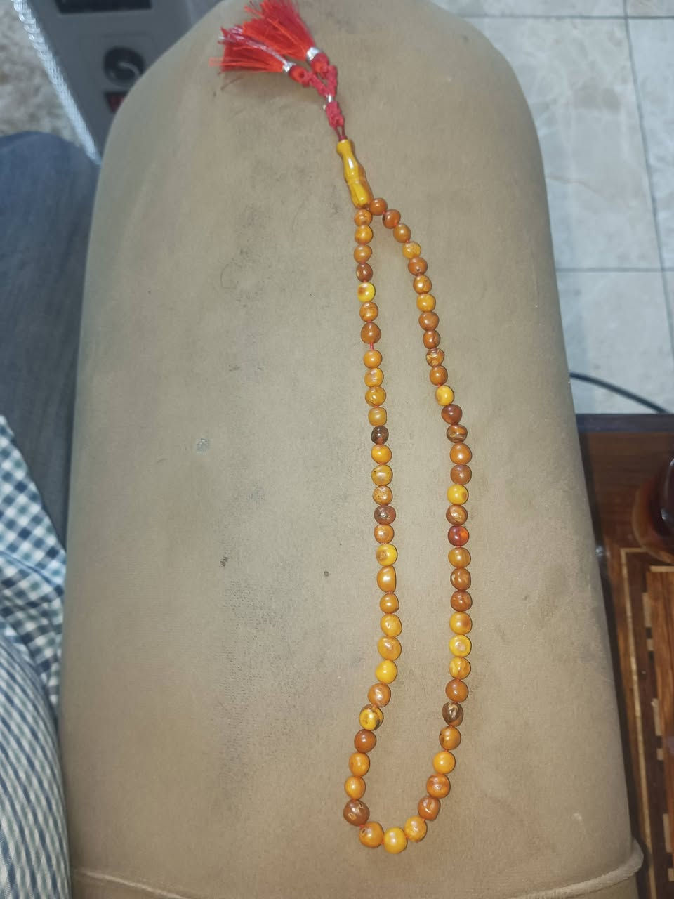 سبح عدد ثنين كهرب بولوني حر طبيعي خالص قديم الاولى وزنها 11 غرام والثانية وزنها 14 غرام قديمات مال بيت ومتغيرات لون أكثر قدمهن للاستفسار ***********
