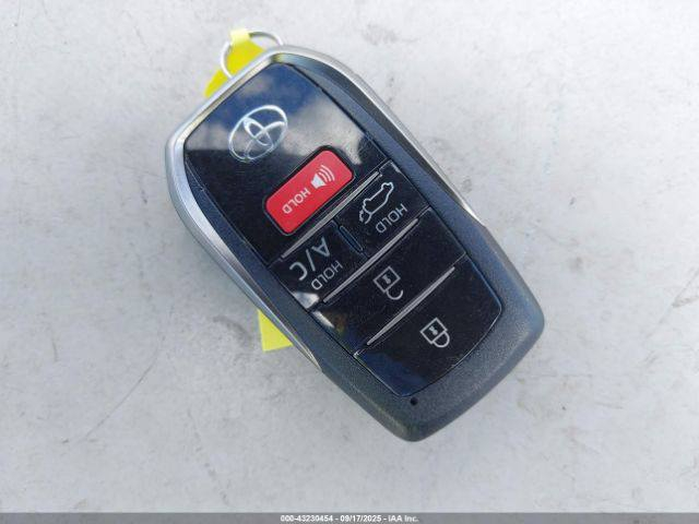 2025 TOYOTA RAV4 PLUG-IN HYBRID SE
اللون/أبيض 
/عداد المسافة 4,512 mi
المحرك 2.5L I-4 DII, 
القيادة :تعمل وتسير
 المفتاح  :  موجود 
الحادث : كما موضح في الصور
تاريخ المزاد :  6/1/2025لساعة 4:30م
شراء و شحن السيارات من كافة المزادات الامريكية و الكندية الى العراق و الاردن و الامارات بأنسب الاسعار و اسرع الاوقات  كما توفر لكم الشركة في مقرها بالاردن صيانة السيارات باسعار مناسبة  ثم شحنها وتخليصها  الى كافة المحافظات االعراقية وكردستان  ومع ضمان لكم سرعة الانجاز بالطرق  القانونية وبناقلات عراقية كما توفر لكم الشركة خدمة بيع سياراتكم في معرضها الكاىن بالزرقاء بالمنطقة الحرة لمن يرغب  بدلك لمزيد من المعلومات يرجى زيارة مكتبنا الكائن في بغداد -صليخ_شارع ل٦٠٠/شارع التفاحه / (مكتب الرحمن )  او الاتصال على الرقم 
 ***********
ومقرنا بالاردن -المنطقة الزرقاء المنطقة الحره/شارع ١٧ (شركة قمر المدينه)
عمان: 009647708710458

#سيارات #عراقيين #مزادات #مزاد #هايبرد
