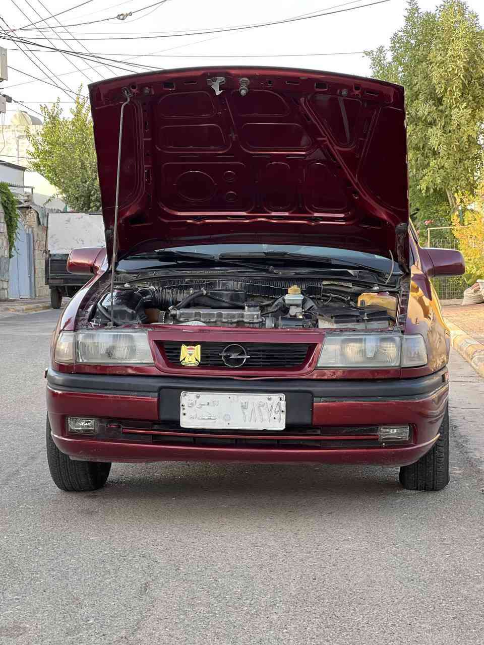 ئۆپڵ مودیل 92 گیر و مەکینەی بە شەرت تاخم پێش و پشت نوێیە 4 تایەیی لۆک مەکینە 16 ئارم پلاستیک سلێمانی هەموو گیانی لەسەر بیلاد ماوە 
وەرە ترایی پێ بکە لە مودیل نوێیەک خۆشتر نەبوو مەیبە 
***********
*********** كويسينجاك, أربيل
