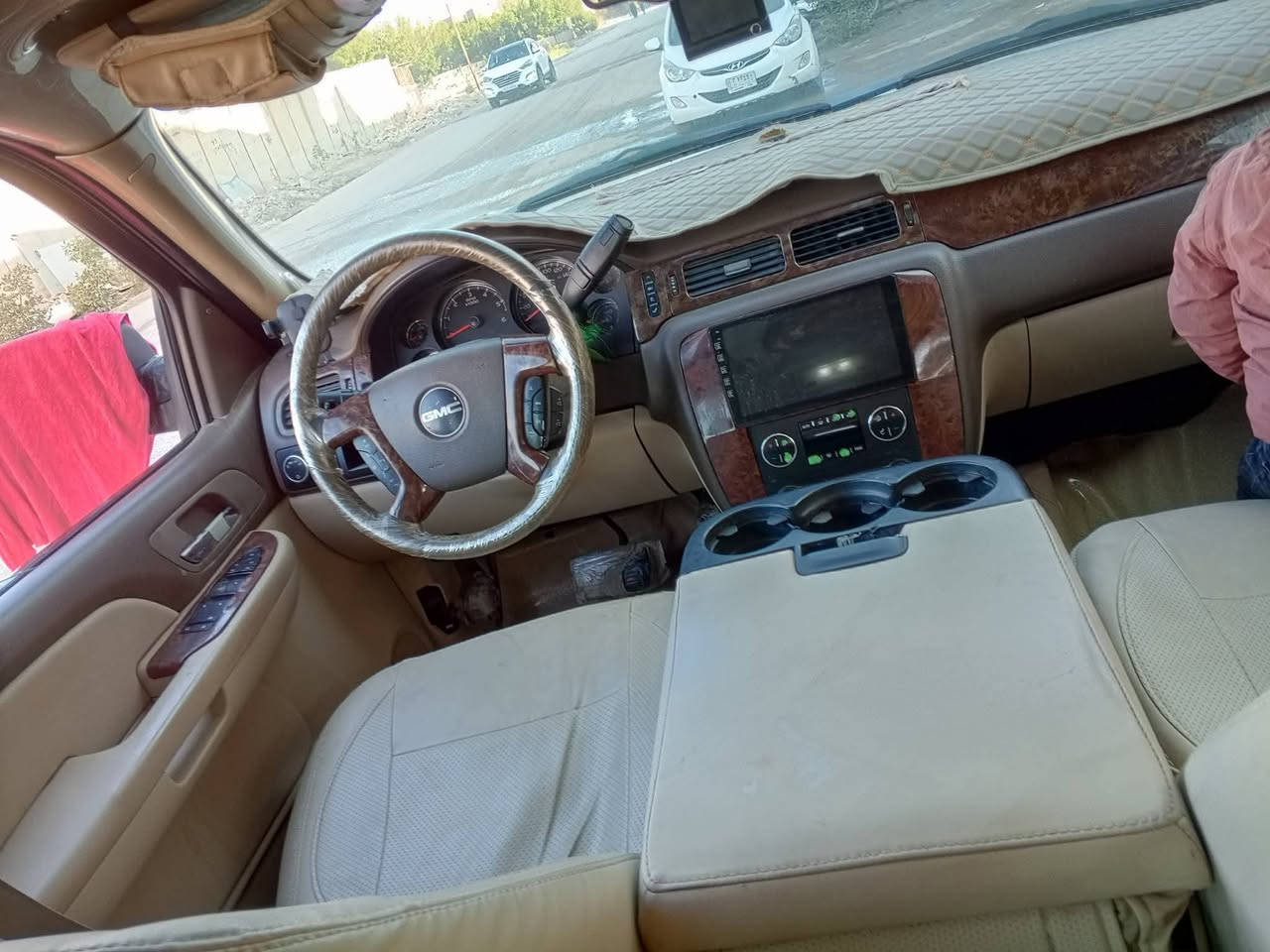 السلام عليكم جمسي موديل 2009 خليجي كفاله عامة سنوية ل 2030 رقم بصره مميز كير محرك اكسن خيرمن الله منظومة زنون تخم تاير دواخلها جدد خطها بغداد نجف السعر 150 للاتصال *********** فقط بيع بدون ومراوس مستعجل على البيع وبيها مجال

