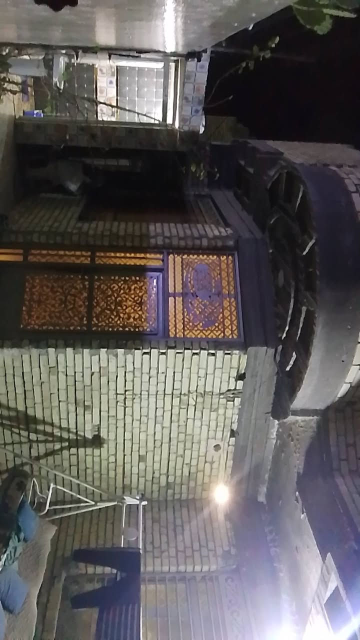 منزل للبيع زراعي
المساحة 200م واجهة 10
العنوان بغداد العبيدي شارع عشرين 
تفاصيل المنزل غرف نوم 4 من ضمنها سويت2 مطبخ حار +بارد 
الصالة مساحة 6 ونص 
مناور عدد 2
سطح عدد 2
 للاستفسار واتس اب 
+964 770 719 6620
***********
