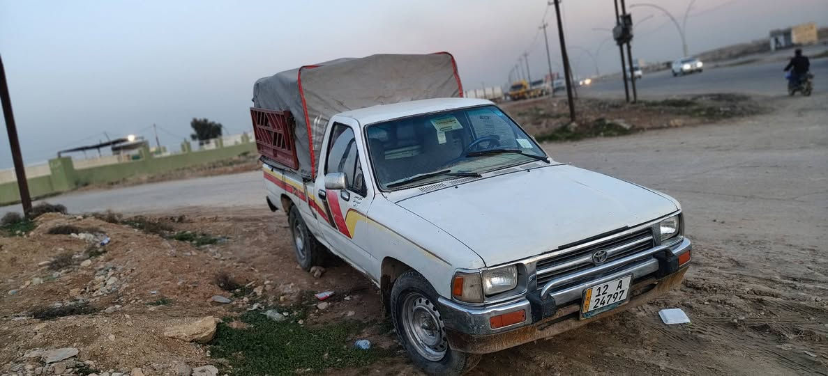 سلام عليكم بيكم 91 للبيع معمر رايمن صار 40 يوم بيكم جاهز شغال مال جناي بسمي شرط التحويل صبغ عام شاصي شرط كير شرط محرك شرط وايرمنية شغالة كامل سعر 47 رقمي ***********
