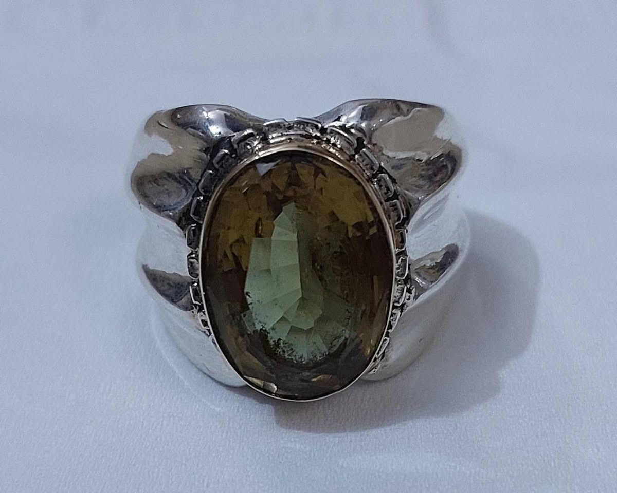 قطعه مختلفه واحد على واحد تحف السترين الطبيعي قياس ٢٦ صياغه يدوية ثقيله ثقيله داير ذهب عيار ٢١ السعر النهائي ٣٠٠ الف


**إذا كنت صاحب هذا الإعلان وتريد حذفه لأي سبب، رجاءا أرسل رسالة إلى الدعم الفني**