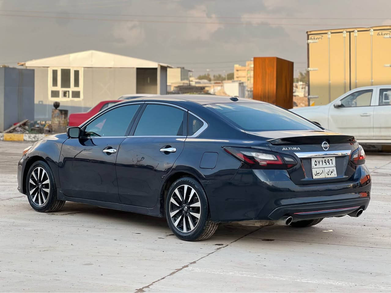 نيسان ئالتيما موديل ٢٠١٨ وارد ئةمريكي مواسةفات sv دووپارچةو پةلةية بوياخ سونةري دانراوة سةيارةكة جوانة تنوتولة گيرو مةكينة  تةقةو رةقةو سةدرو تةبريت هةمووي بي عةيبة سةنةوي تازة بةسةر چوة بةشةرت تةحويل و غةرامة 

سعر ١٠٨ گلاو مجال 

شوين كلار  

*********** كالار, السليمانية
