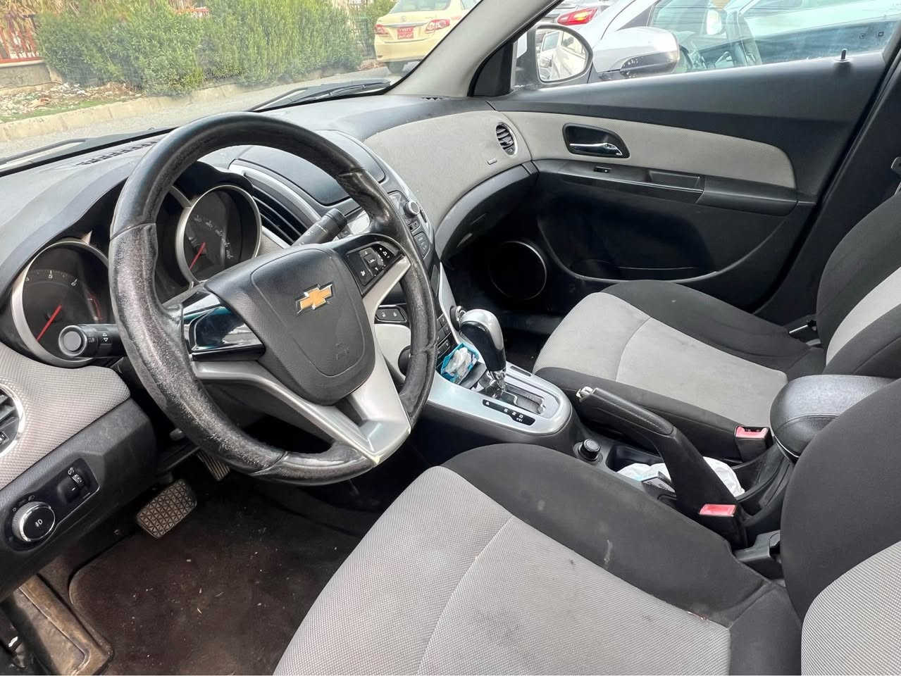 سعر٨٤ورقە  شوێن هەولێر ***********
شۆفرلێت کروز ٢٠١٣ تۆماتیک دەبل گێر مەکینە مەرغوب ئۆپترا بیلادی جام کارەبا ڤۆلیۆم abs گێرومەکینەوتەبریدوبەناوکردن بەشەرتە سەنەوی ورەقەم وژینگەوریگا نوێیە ١ دەرگا سبوغە بێ لێدان أربيل, العراق
