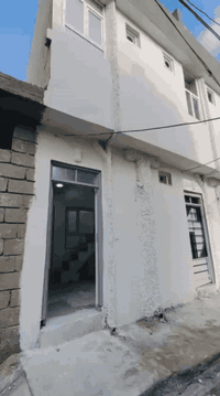 #مكتب ابراج الحدباء للعقار منشور رقم،،234

#للبيع 🏠🚪🪟🚪
بيت مساحة (35) متر 
  
🏠 
ا
الدار جاهز لسكن 
......ـــــــــ........ــــــــ...(2) غرف نوم 🔚 صاله

🚪🪟🚪🪟
 🚾وصحيات 
حمام
ومطبخ
  ☸️💠 
🚰كامل الخدمات 🔝
🏷️🗝️↔️🔑
🛻🛻🛻 سياره تكف يم الباب
،،،،،ـــ.......ـــــ......ــــ،،،،،
#عنوان_البيت ↘️
⬅️ الساحل الأيمن
منطقة (خضيره الساده) 
 
قرب جامع سلطان ويس
`السعر جدا جدا مناسب 
~....`~.....`~.....`~
السند بسم شخص وٌآحًدٍ  2025
للاستفسار الاتصال📞 بالارقام التالية
***********📞طه المشهداني 
***********اسماعيل العجيلي
#مكتب_ابراج الحدباء ♕عنوان المكتب شارع فاروق قرب حضيره السادة  ♕مكتب الساده سابقٱ
