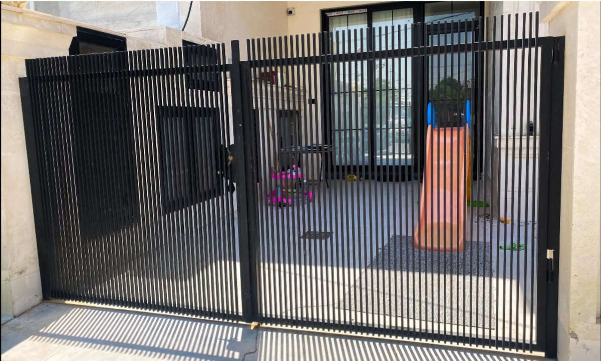 حدادة الشهم  👨🏽‍🔧🚛
لعمل كافة انواع الحداده والصيانه🛠️✅
( سقائف -ابواب-محجلات -كتائب- ديكورات )
فصال حسب الطلب ✅

                     في جميع مناطق أربيل🌏💞

للتواصل راقم الهاتف
            (***********)   يوجد واتس اب     (***********)
