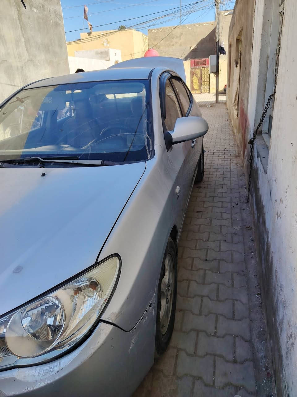 افانتي 2009 بيهه ضربة قبغ البانزين وقطعتين بارد الباب البصف وجامرلغ امامي مكينة وكير وحدادية جديدة السعر 98 رقم الهاتف ***********
