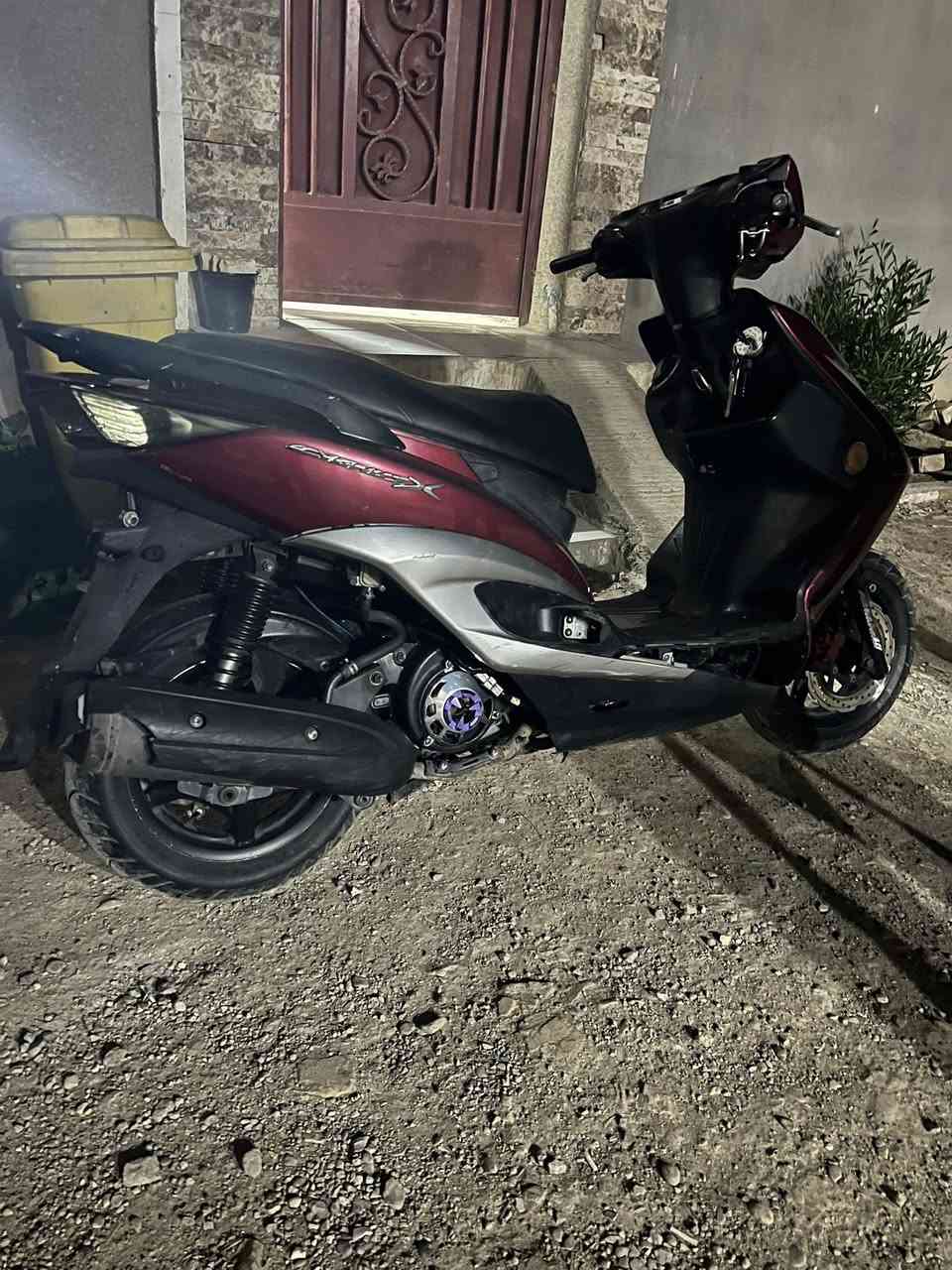 سلام عليكم سكنس لد كفاله عامة ياباني قبق نفخ أستان حساس مكينه ممدود عليها سبانه جيب ألف فيتر وتعال افحص كلجات رياضي من بره بيه شلعه معدل ما شاء الله مكينه خرسه متسمع صوت كهربائيات كلها شغاله مابيهن نقص 

نقوصات الدراجه (ترايش +جاملغ امامي +لبك لايت مكسوره الجامه وما مأثره عليها ابد ) هاي نقوصاتها 
مكاني بغداد جزيره بغداد السياحيه 
سعره (مليون وميه وخمسين ) وبيه مجال للدراجه بعدها بحاله الوكاله (او مراوس بفحل مزود ) شعندك نزل بتعاليق نطايح ماريد ❤️
***********
