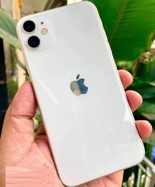 للبيع iPhone 11
الجهاز بلاد 
اخو الجديد 
بطاريه 76
ذاكره 128
تك سيمكرت 
ويدعم شريحه اكترونيه
نضافه 1000
الجهاز كله شغال 
كامرات 
 صوت 
سبيكر 
كله شغال 
السعر 255
للستفسار ***********
العنوان صلاح الدين تكريت
