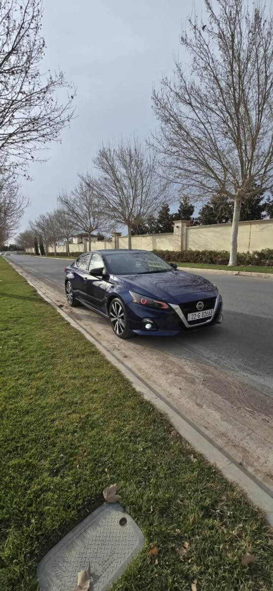 نیسان ئاڵتیمە مۆدێل 2021 سپورت SRبەسمە و شەغال و رادار خەتی جادە کوشین جلد شاشە گەورە بلاک لید تازة كامل سيرفزي شكريكةي بو كراوة هةموو رونگورينيك و سيرفزيكي لةشريكةوة بو كراوة چوار طاية و ويلي لوكي لةژيرة79هەزار رۆیشتوەو ٣ پارچەی هەیە بي ژوري بةشةرت
سعر:-129$
ژ.م:-*********** أربيل, العراق
