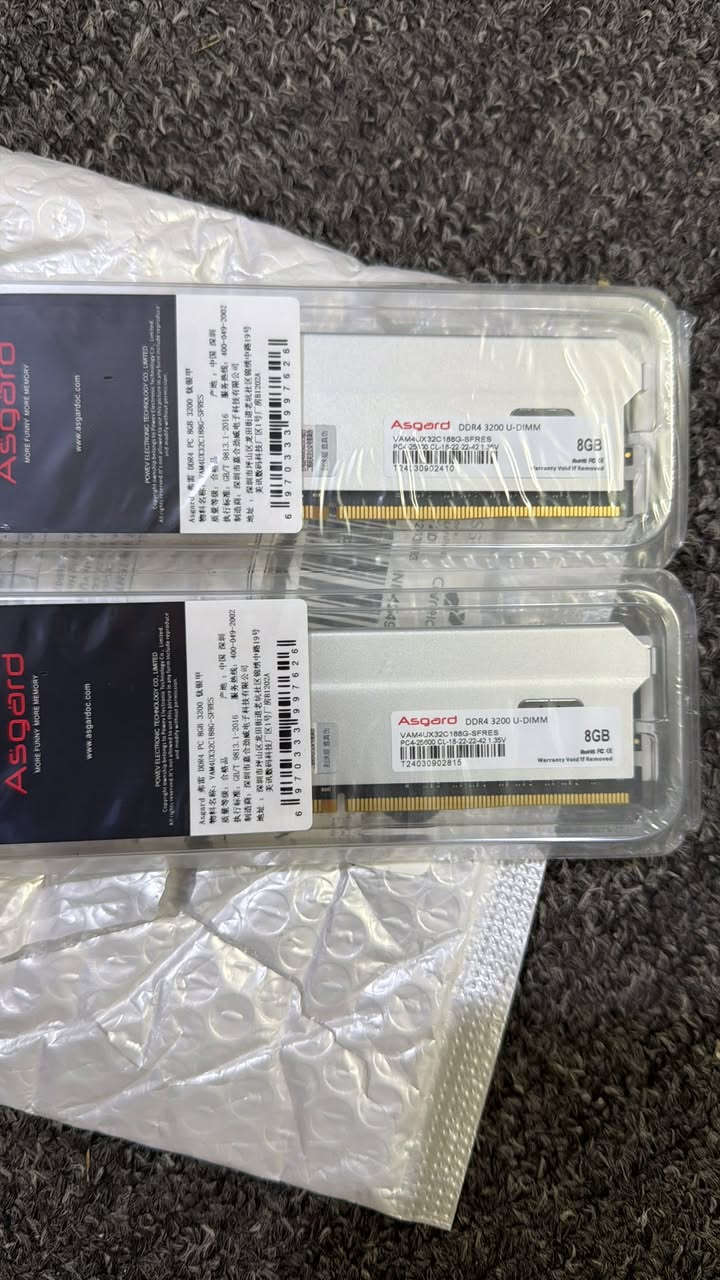 8GB 3200mhz DDR4


**إذا كنت صاحب هذا الإعلان وتريد حذفه لأي سبب، رجاءا أرسل رسالة إلى الدعم الفني**