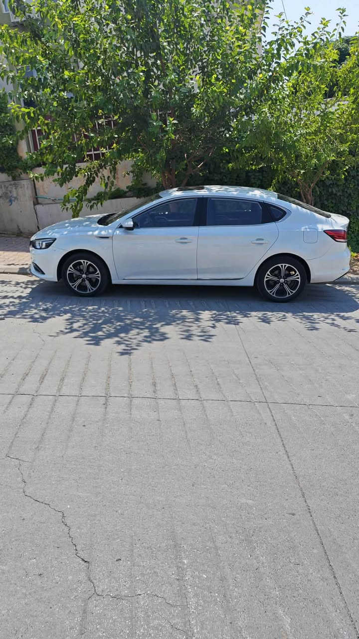 Mg 6 full full 2021
فول فولە مەکینە ١٥ تۆڕبو 
نیو پارچەی بۆیاخە بی ناو گرتن
کەمیک شوختی هەیە
ناو کرێمی دوو بەسمە
***********
