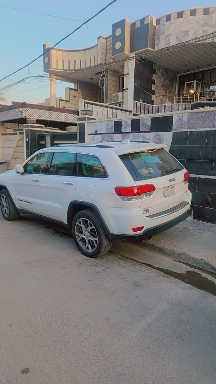 للبيع جيب مديل 21 ماشيه 61الف مكفوله  مكينه كير لمتد سياره خليجيه رقم بغداد بسمي  استفسار  اتصال ☎️ عل رقم صبغ فقط داير مال جاملغ خلفي فقط السعر 278 مكاني دوره الصحه ***********
