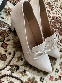 البنوك • قياس ٣٨ • بيج ٤٤