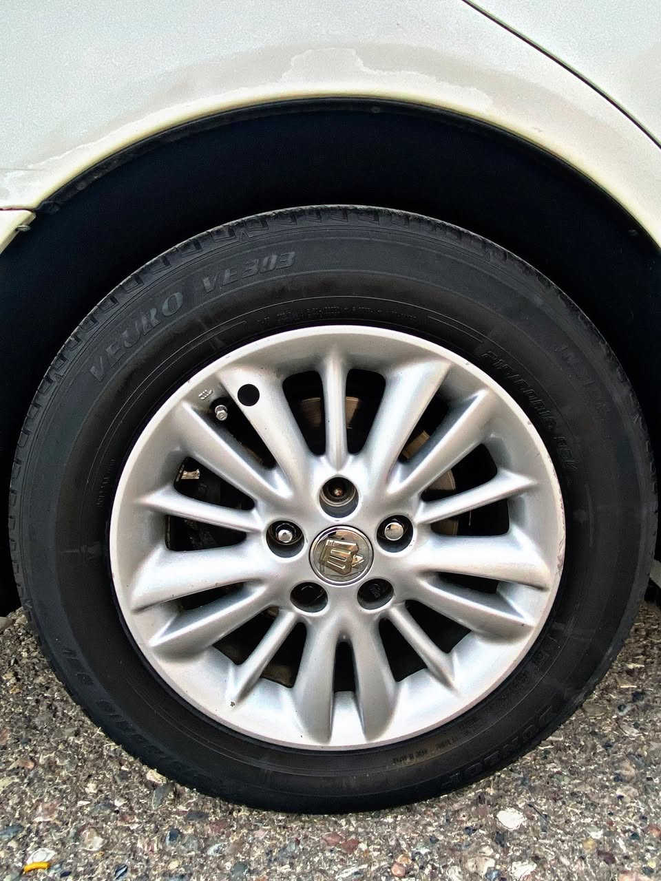 شاهانە براوە182
گیرو مەکینە گەورە
بئ دووکەل
ناو زەرد
٢٠٠٥
شاشەو و حاسەو کامیرا
سوکان کارەبا
جوار کوشن کارەبا
سەقف شوشەیی
کەڤەرو دەعمو قرج بەشەرت
***********
کامل مەسرەف کراوە رونی گیرو مەکینەی گوراوە
جوار تایەو ویلی لوکی بیلاد لەژیرە
