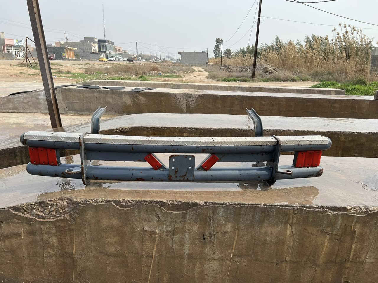 السلام عليكم
تخم ويل ستاركس ١٦ جديد مصبوغ حراري كامل سعرهن 90 الف وبيهن مجال 

 ودرع خلفي يرهم من موديل 2000 الى 2020 للبيع سعره 65 الف مكاني ديالى الخالص 

الاستفسار ***********
