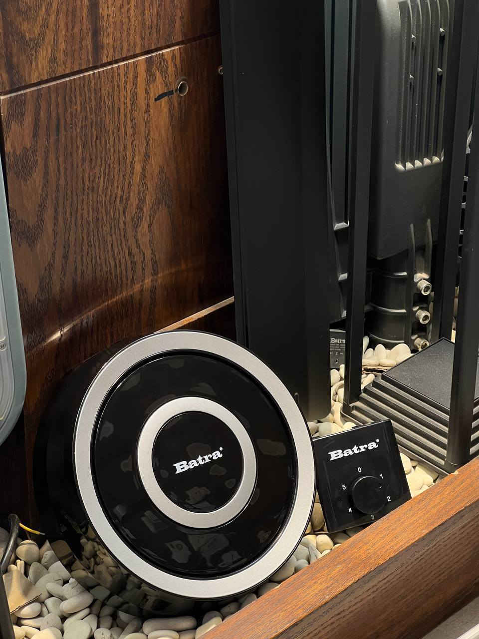 🔝 مروحة سقفية Batra – هواء قوي وهدوء تام!
إذا تريد راحة حقيقية بالبيت أو المكتب، مروحة Batra هي الحل 👌
✔️ ملف نحاس + بدن ألمنيوم
✔️ حجم المروحة 56 إنج
✔️ ضوضاء قليلة جداً – هدوء وراحة
✔️ ضمان سنة استبدال
💨 تبريد مثالي
🎯 تصميم أنيق
🔌 صرفية كهرباء قليلة

موقعنا 📍 : ميسان ـ العمارة ـ حي الفاطمية ـ قرب تقاطع حي النداء وكيل شركة بترى 

تتوفر خدمة توصيل لكافة أنحاء العراق


**إذا كنت صاحب هذا الإعلان وتريد حذفه لأي سبب، رجاءا أرسل رسالة إلى الدعم الفني**