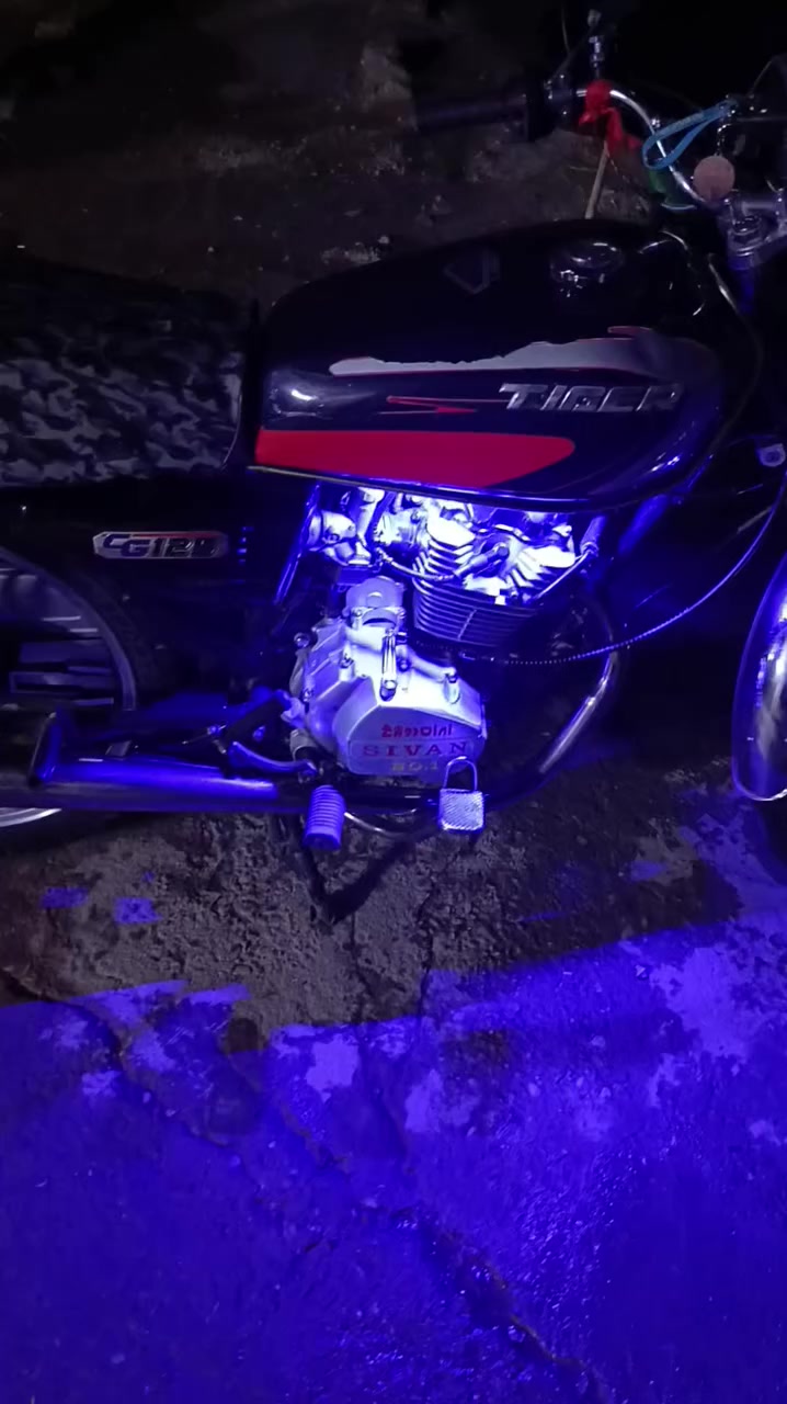 سلام عليكم خوان دراجه يراني سيفان 5كير دراجه نضيفه ما مفتوحه برقي ما مفتوح دراجه شرط لفحص لا تبخير ولا تدخن اي شي مابيهة دراجه خير من الله والله تاخذهة وتدعيلي شرط كفاله من سرقه وراق مابيهة سعر 500قفل ‏‪***********‬‏ تواصل عله رقم واذا اكو دراجه مراوس عادي هم شي يراني
