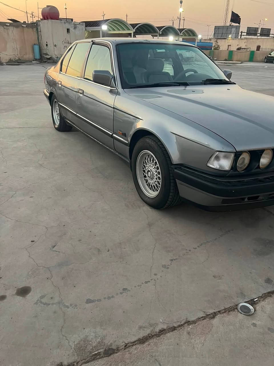 سلام عليكم
بي ام مديل 1993 
حجم 740  مكينه 8 سلندر 
رقم بصره مشروع وطني تحويل مباشر 
كير مكينه تبريد طخم تاير كفاله 
السياره جديده بمعنه الكلمه 
مكان السياره بصره 
السعر 52 بيه مجال 
ماجاوب خاص لاستفسار تصال 
***********

