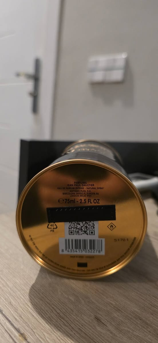 عطر اصلي من ويبسايت دوغلاس الالماني.
جديد و فقط النايلون مفتوح بس العطر كلها موجودة
٧٥ مل
للاستفسار، دزلي مسج عبر فيسبوك، او مكالمة عبر واتساب:
***********
