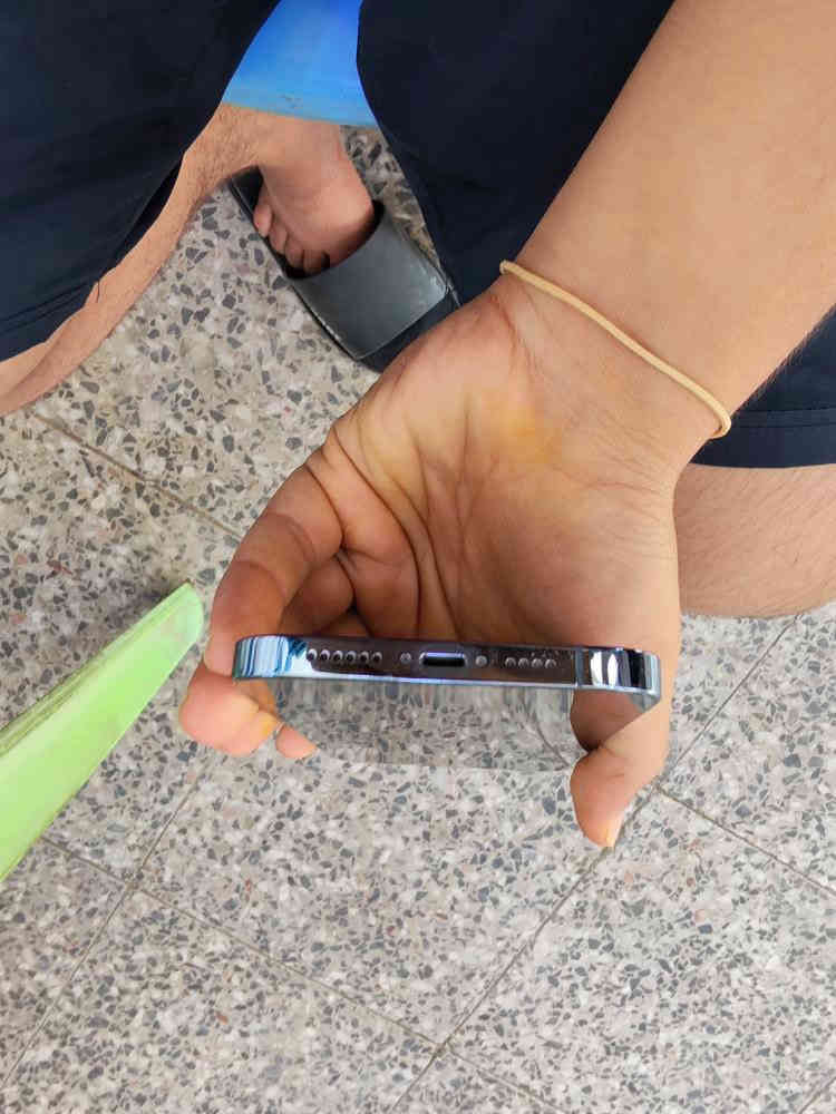 سلام عليكم 13برو ماكس
ذاكره 256
بطاريه93
لو بحري
نموذج m
كله شغال 
تاخذه ع فحص 
سعره 675وبي مجال
عنوان بغداد فلكه حي النصر 
رقم ***********
