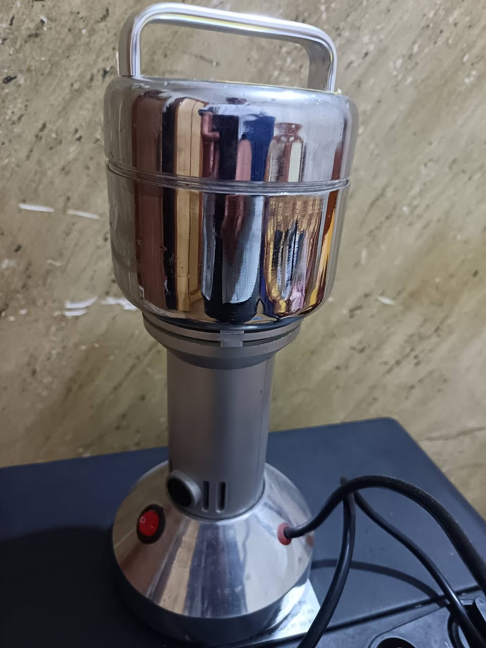 السلام علیکم طاحونة للبيع شغالة جديده


**إذا كنت صاحب هذا الإعلان وتريد حذفه لأي سبب، رجاءا أرسل رسالة إلى الدعم الفني**