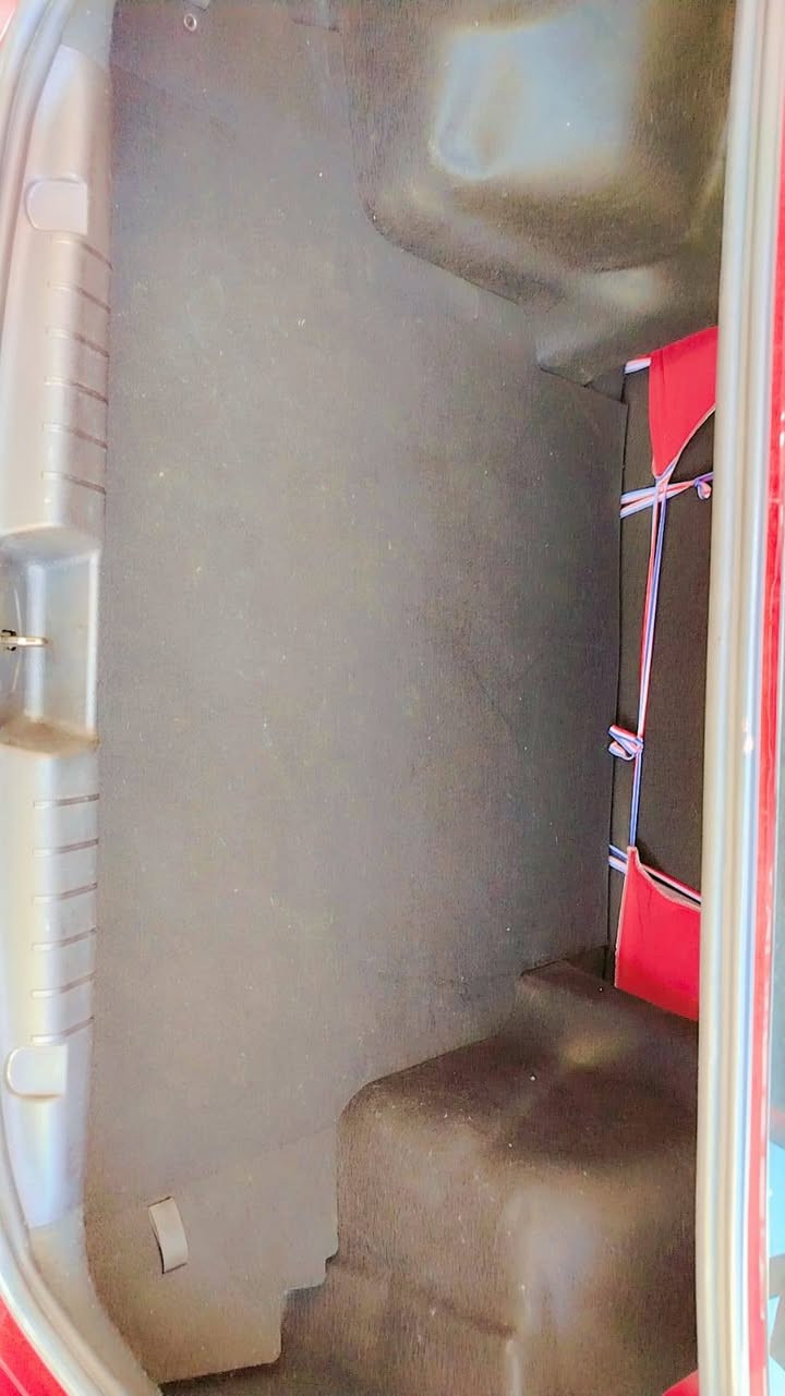 سياره شيري أريزو  5للبيع موديل ٢٠٢٤ تحكم ستيرن اللون أحمر مميز سياره مكفوله محرك ١٥٠٠ تيربو تنفس طبيعي ماشيه ٨ آلاف السعر ٩٨ وفيها مجال بسيط للشراي مكاني الدوره جمعية خيرالله للاتصال ***********
