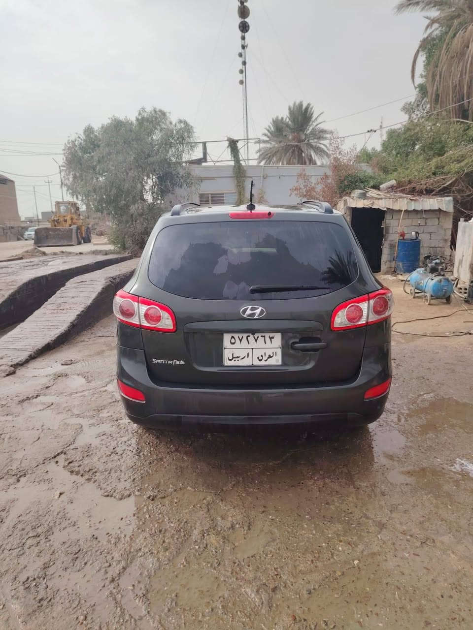 السلام عليكم 
سنتافي 2012مكينه 2400
لبيع نص فول با اسم كرتي
وكاله ثاني يوم يمك 
السياره جديده وخير من الله 
ستخدام مال بيت السعر 125وبيها مجال 
الاستفسار اتصل ع الرقم ***********
