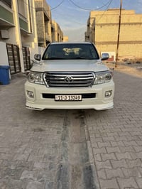 لاندكروز 2010فول مواصفات فتحه بل سقف تحكم جهتين تشغيل عن بعد 6سلندر سي...