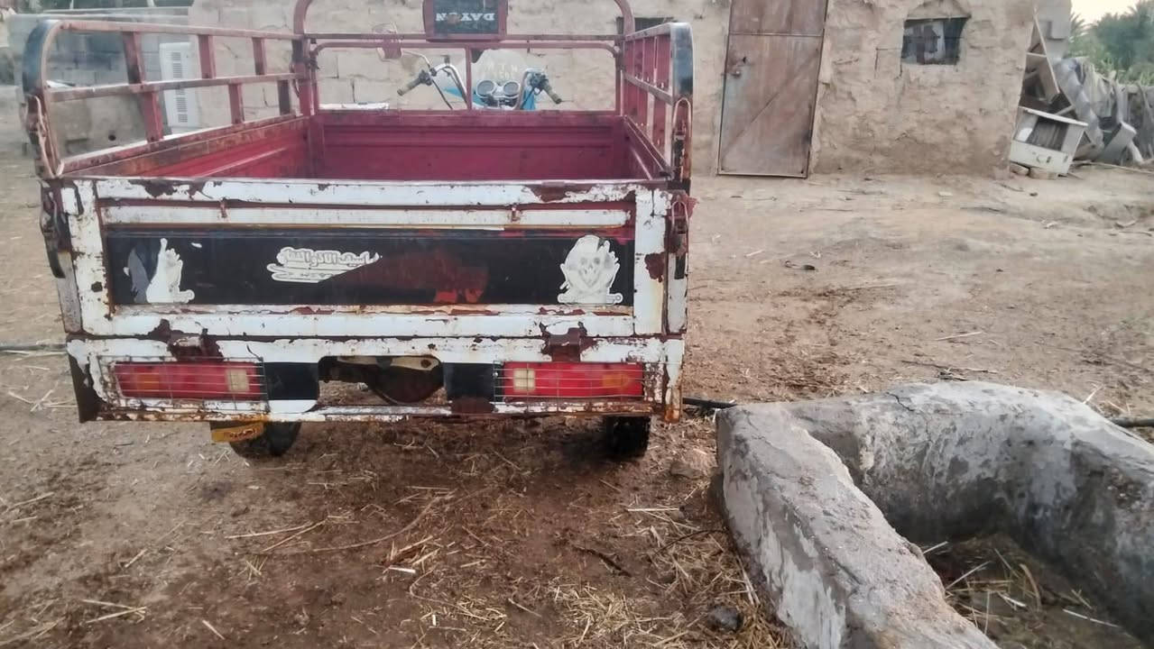 سلام عليكم ستوته اللبيع
مديل 20 وراق ومحرك خير من الله كهربايات شقاله وتواير نضيفه مكان رفاعي عله طريق المشايه مكلف بل نشر ال ستفسار عله هاذه رقم ***********
